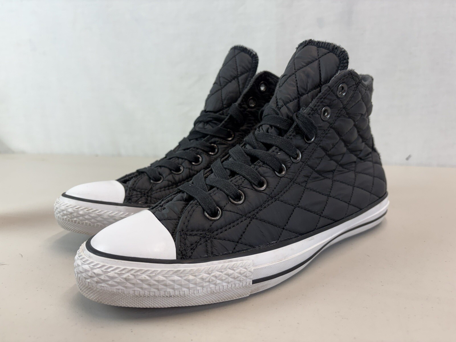 Converse All Star Chuck Taylor Black Quilted Lined Unisex Women’s 10.5 Men’s 8.5