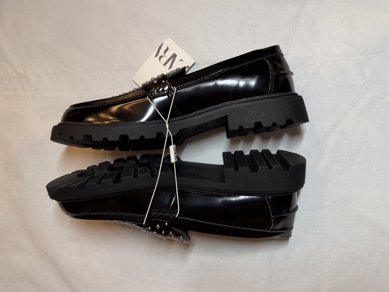 ZARA Women’s Black Studded Loafer Flats Slip-On Round Toe US 7.5-8 EU 38 Casual