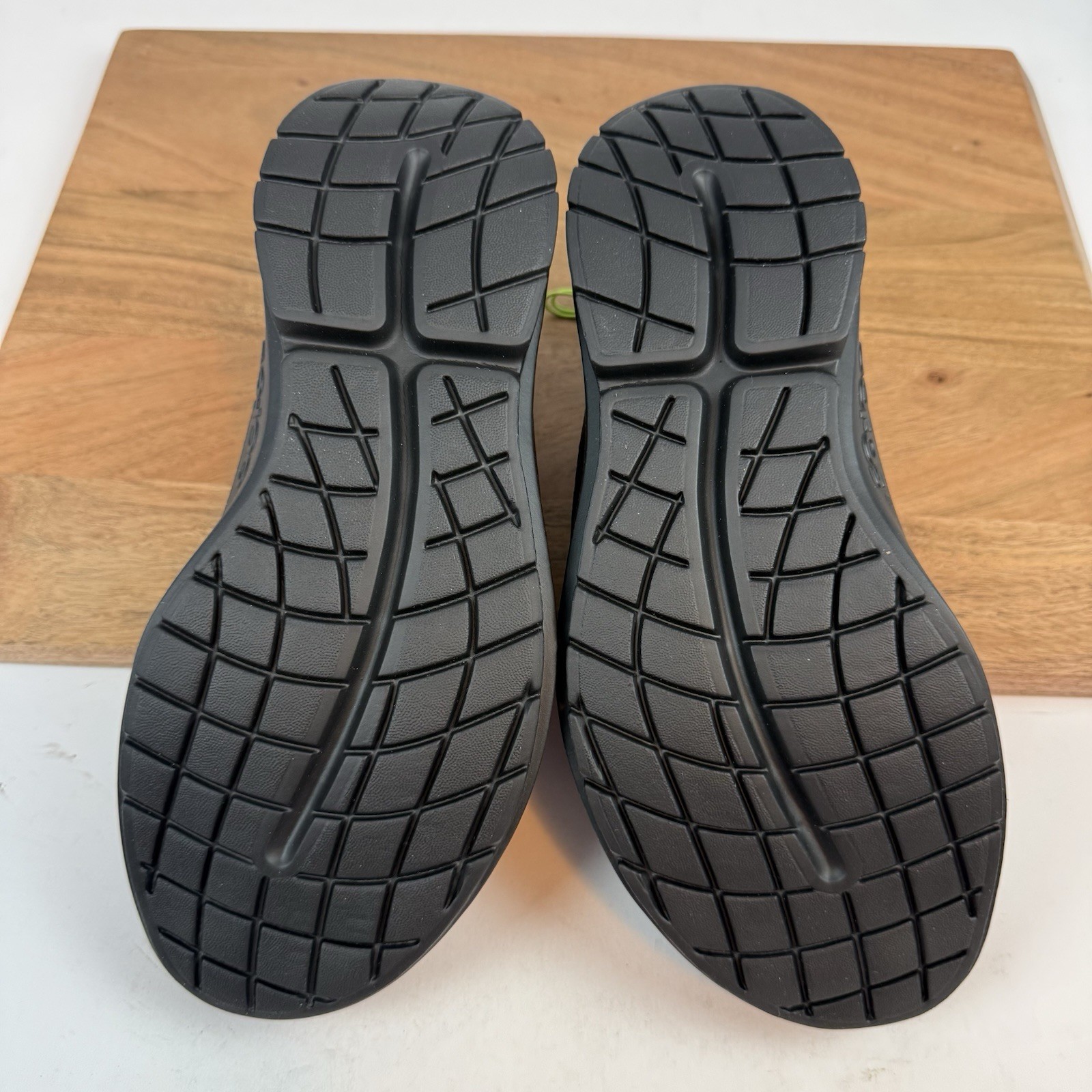 New Womens Oofos Oomg Eezee Black Athletic Low Recovery Pull On Shoes Size 10