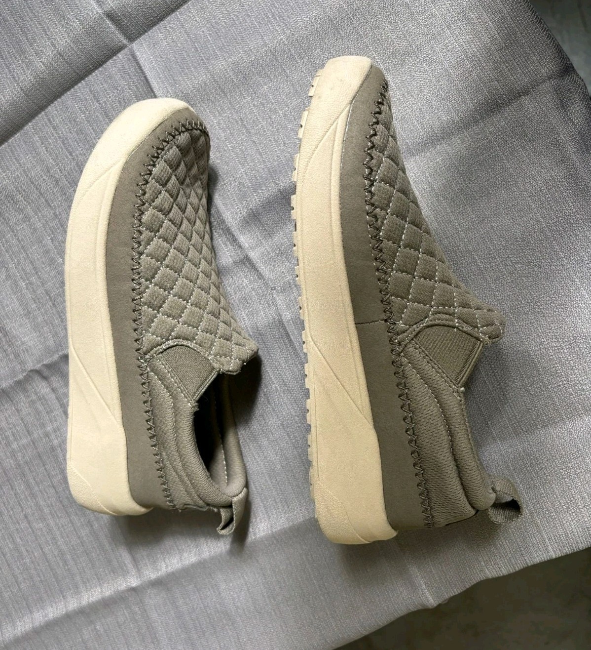 Staheekum Quilted Slip-On Shoes Womens Size 6 Taupe Comfortable Casual 1908433