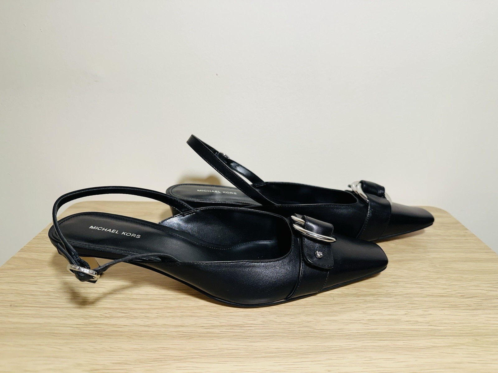 Michael Kors Jaden sling back kitten heel leather upper shoes black NWOB sz 8.5