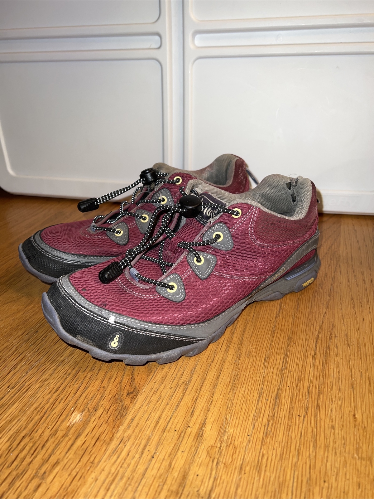 Ahnu Sugarpine Air Mesh Women’s Hiking Shoes Size 8 Red