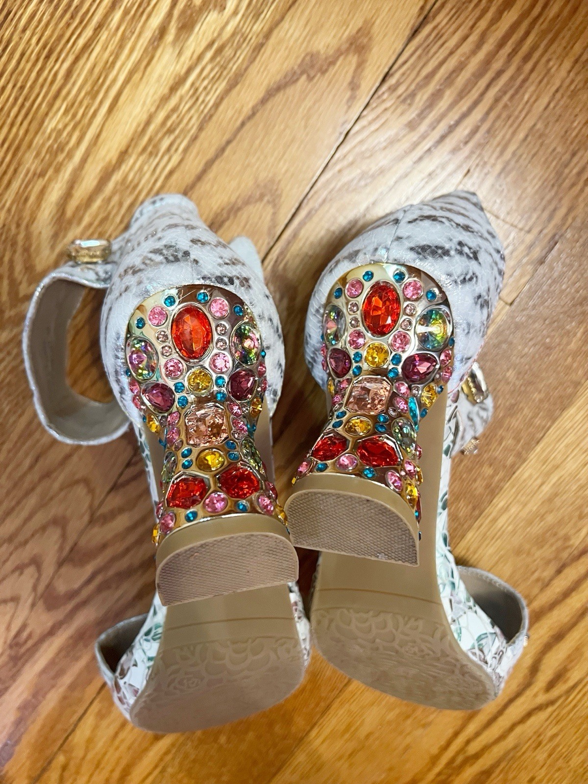 L’Artiste By Spring Step Incredible Ice Platform Jeweled Sandals Size 41/9.5-10