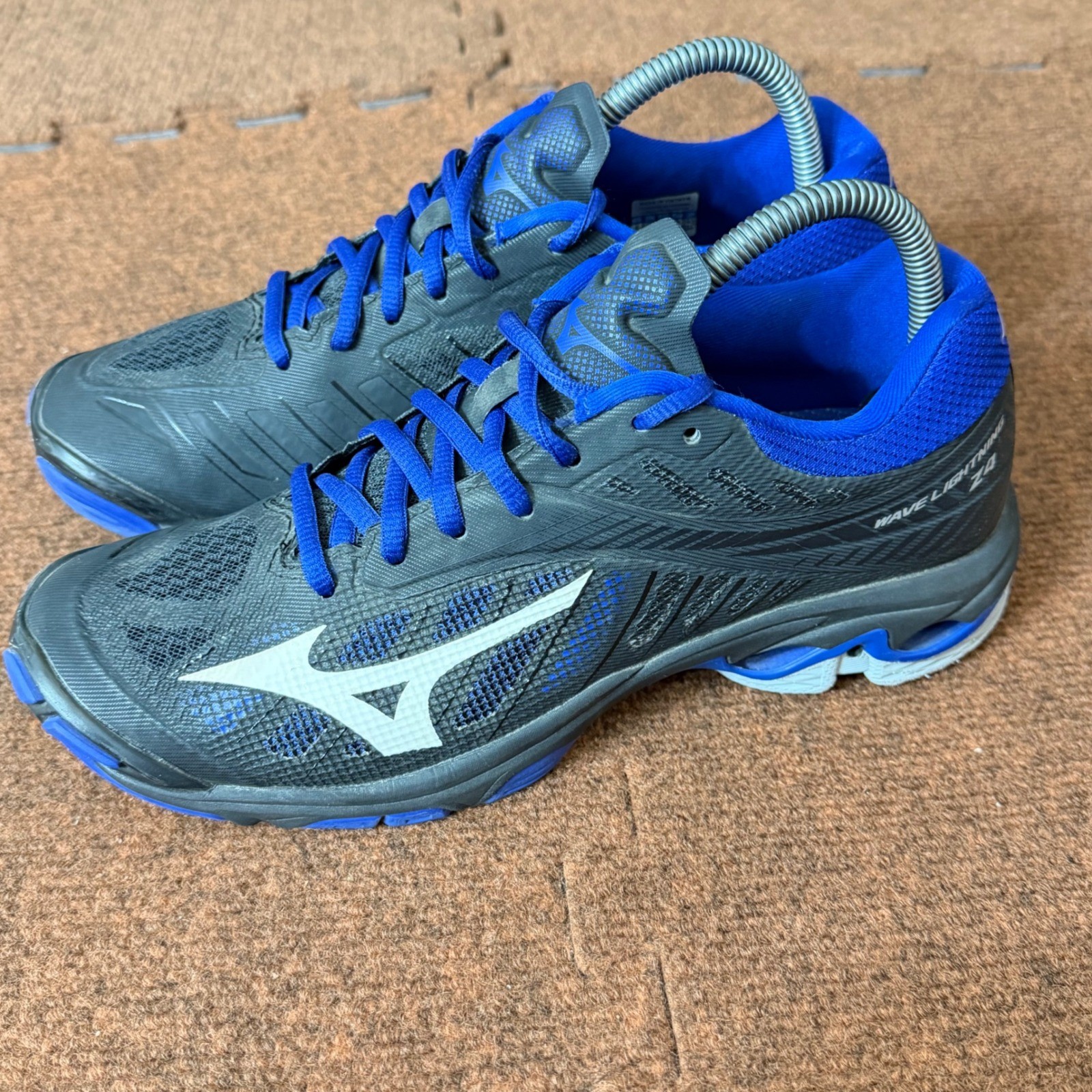 Mizuno Wave Lightning Z4 Womens Volleyball Shoes Black Blue V1GC180082 Size 9 B+