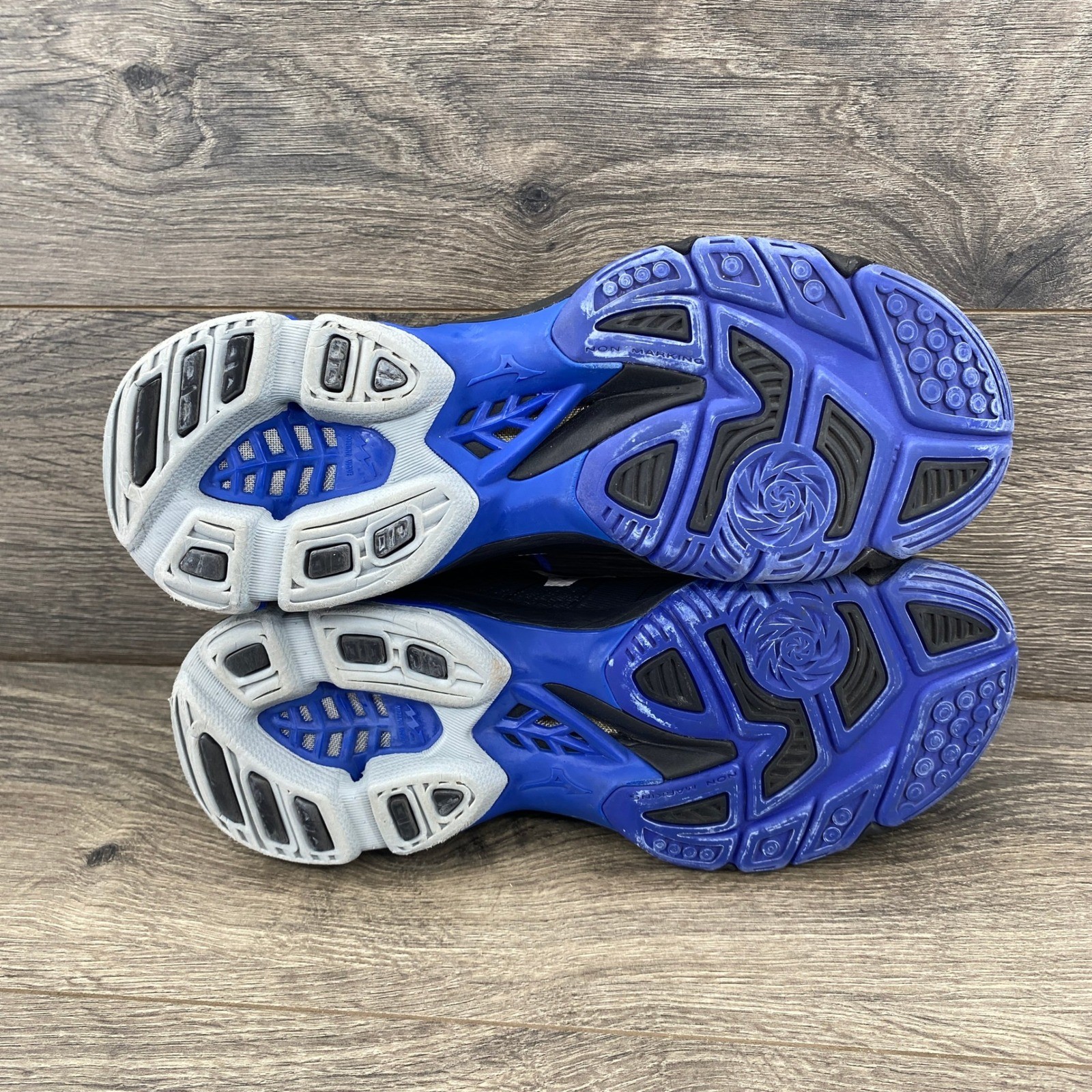 Mizuno Wave Lightning Z4 Women Volleyball Shoes Size 8 Blue Athletic Sneakers