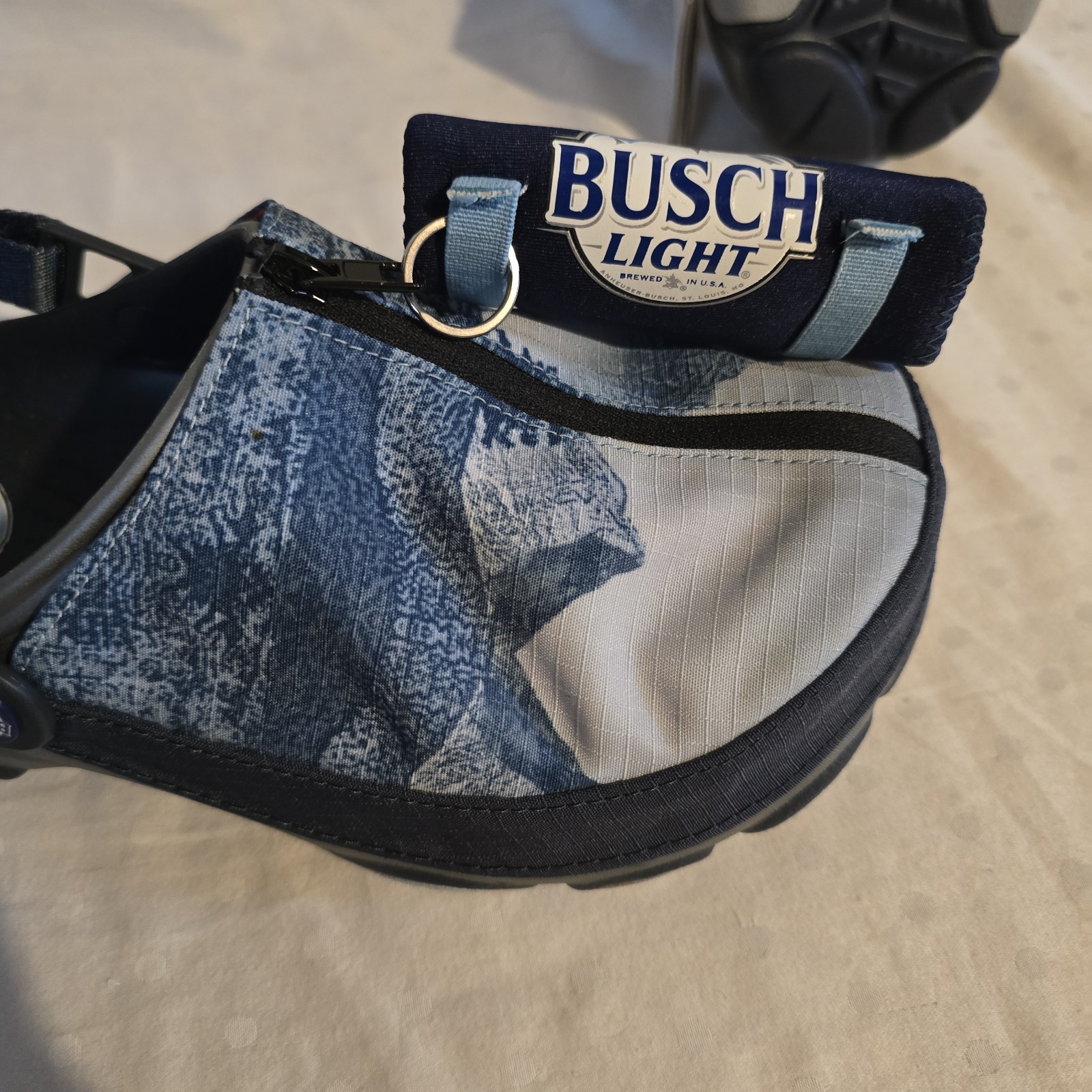 Busch Light Crocs All Terrain Clogs NWT Women’s 7 Men’s 5 Mountain Print…