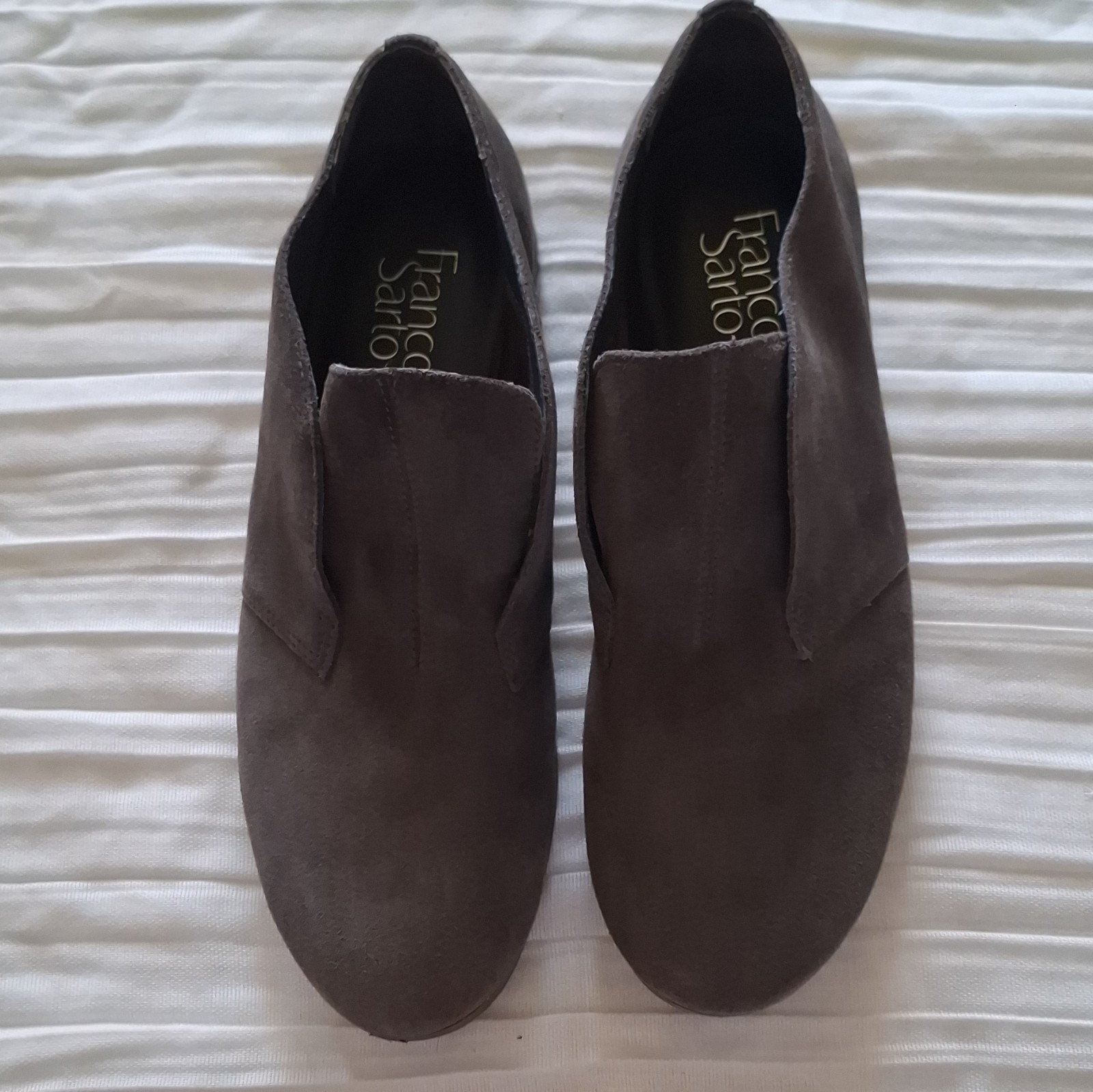 Franco Sarto Women’s Gray Suede Slip-On Ankle Bootie Round Toe Stretch 8.5M