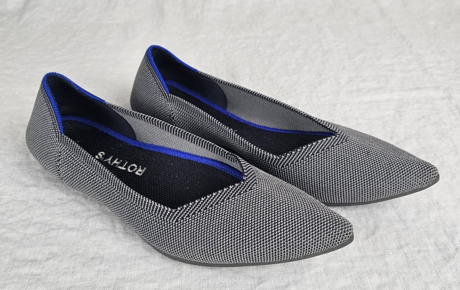 Rothys Womens Point Toe Flats Shoes Size 9 Navy Blue Gray Blended Fabric Comfort