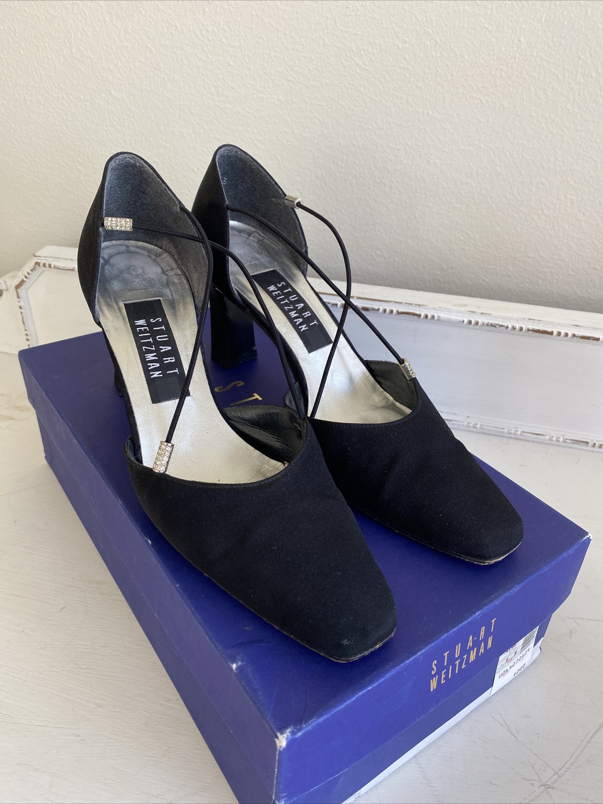 Stuart Weitzman “Rondex Black Peau” Shoes Size 6 Crystal Rhinestone EUC