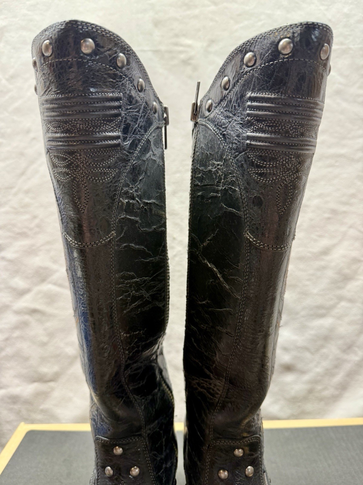 Womens Ariat «Wanderlust» Studded Knee High Boots – Size 6B, Country Western
