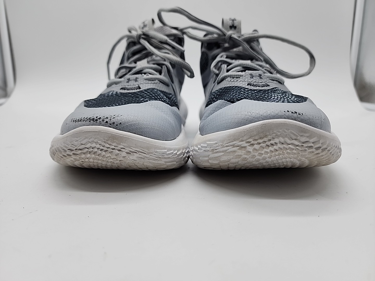 Under Armour Flow Breakthru 3 Low Mod Grey White Women’s Basketball Shoe Size 8