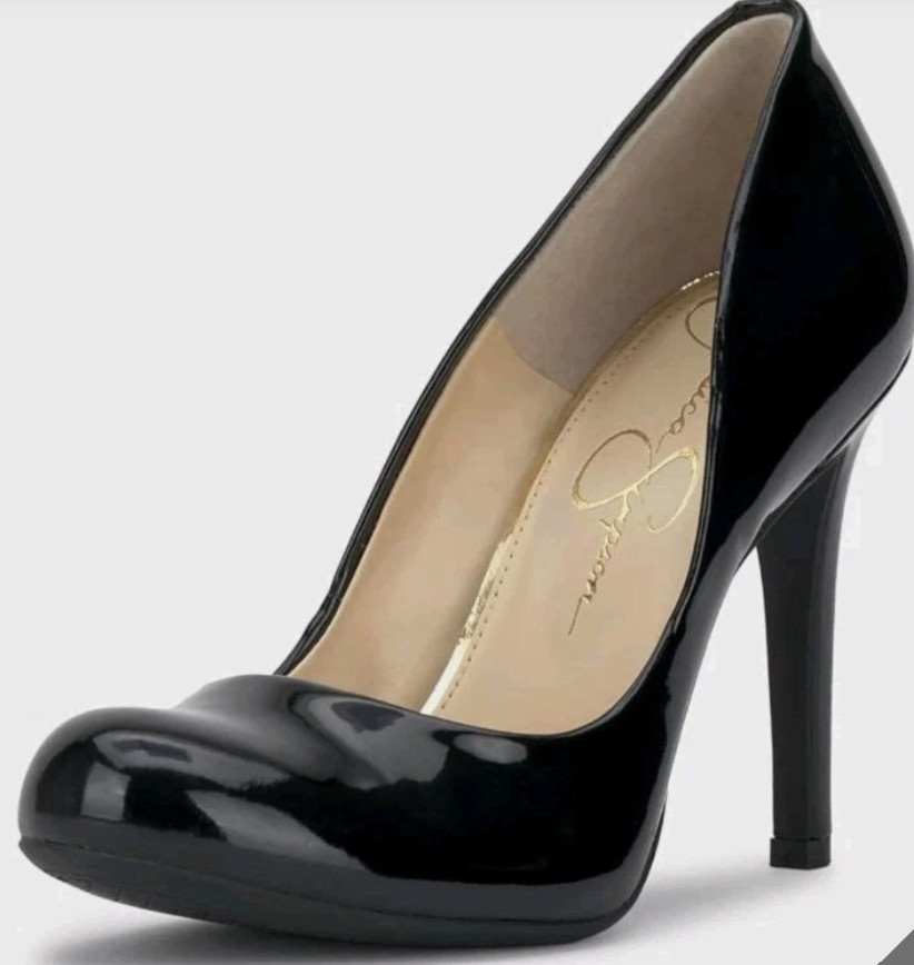 Women’s Jessica Simpson Black Patent Calie Round Toe Pumps Heels Shoes Size 9.5