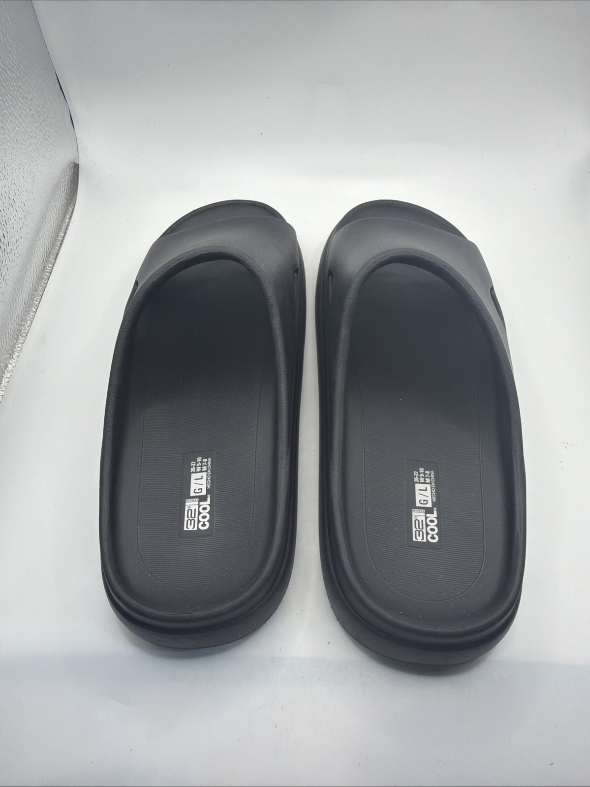 32 Degree Cool Cushion Slide, Wear anywhere, Size Large Black. W9-10, M 7-8