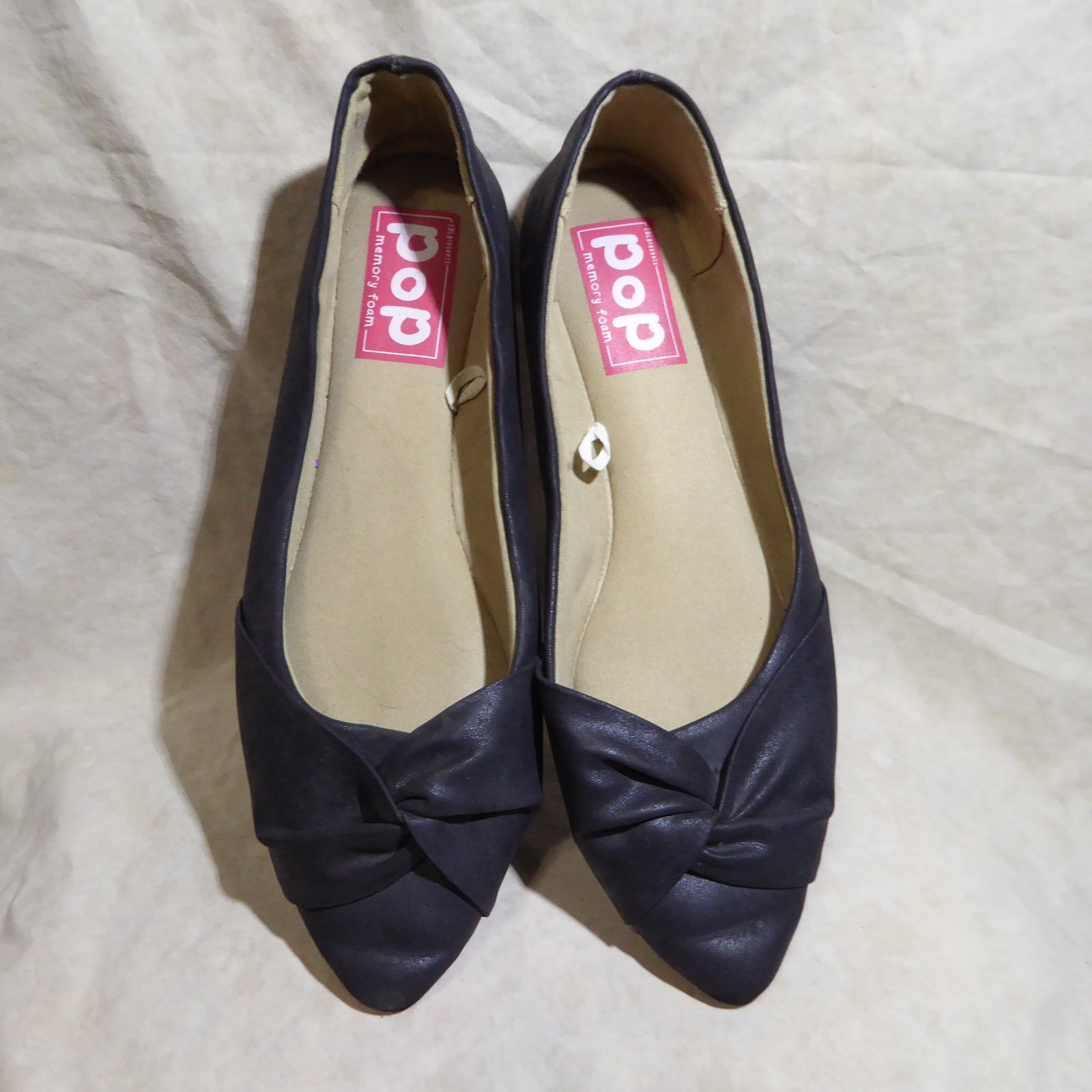 🩰 POP Pointy Cushioned Ballet Flats sz 8.5 M Black Leatherette; Twisted Bows