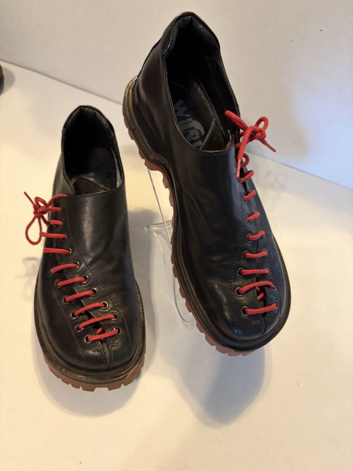 Wind Leather Upper Rubber Sole Itsly Size 36 Black W/Red Laces