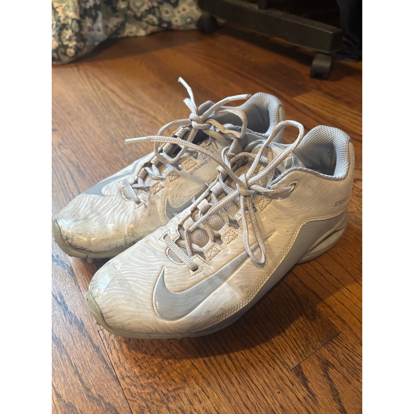 Nike Speedlax 5 Turf Lacrosse Shoes White Gray Womens 8 Athletic Cleats