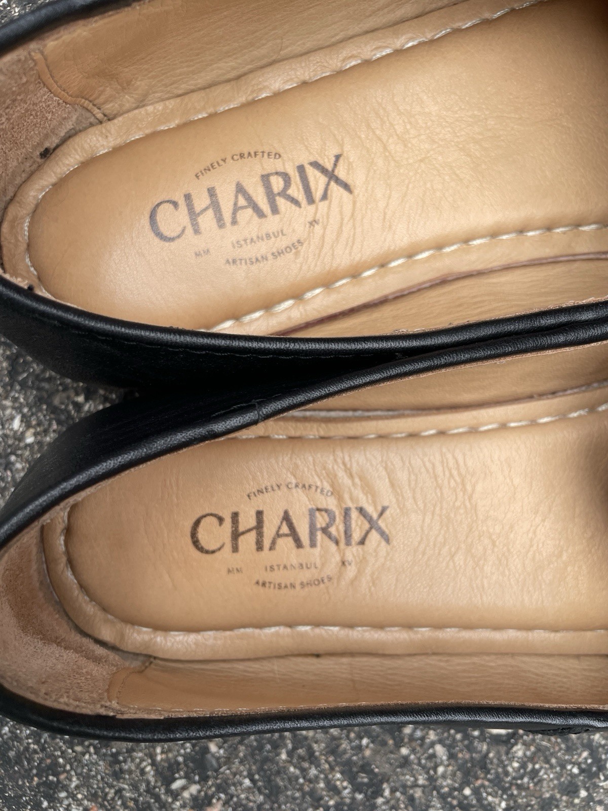CHARIX Black Leather Artisan Slip On Loafers Flats EU 41 US 8 Men / 10 Women