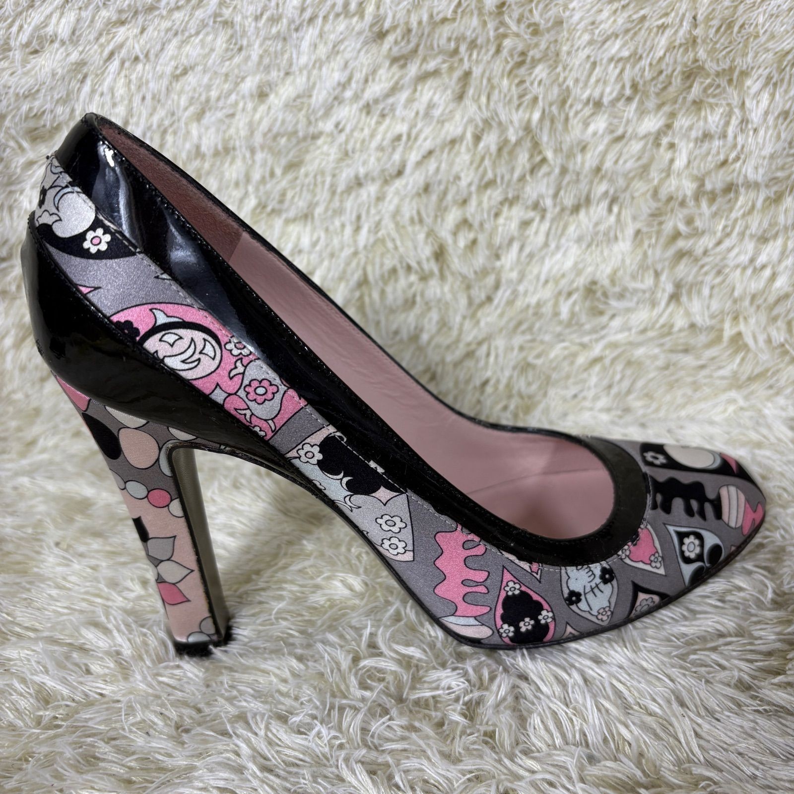 Emilio Pucci Pumps Satin & Patent Leather Gray Pink Allover Print Round Toe EU36
