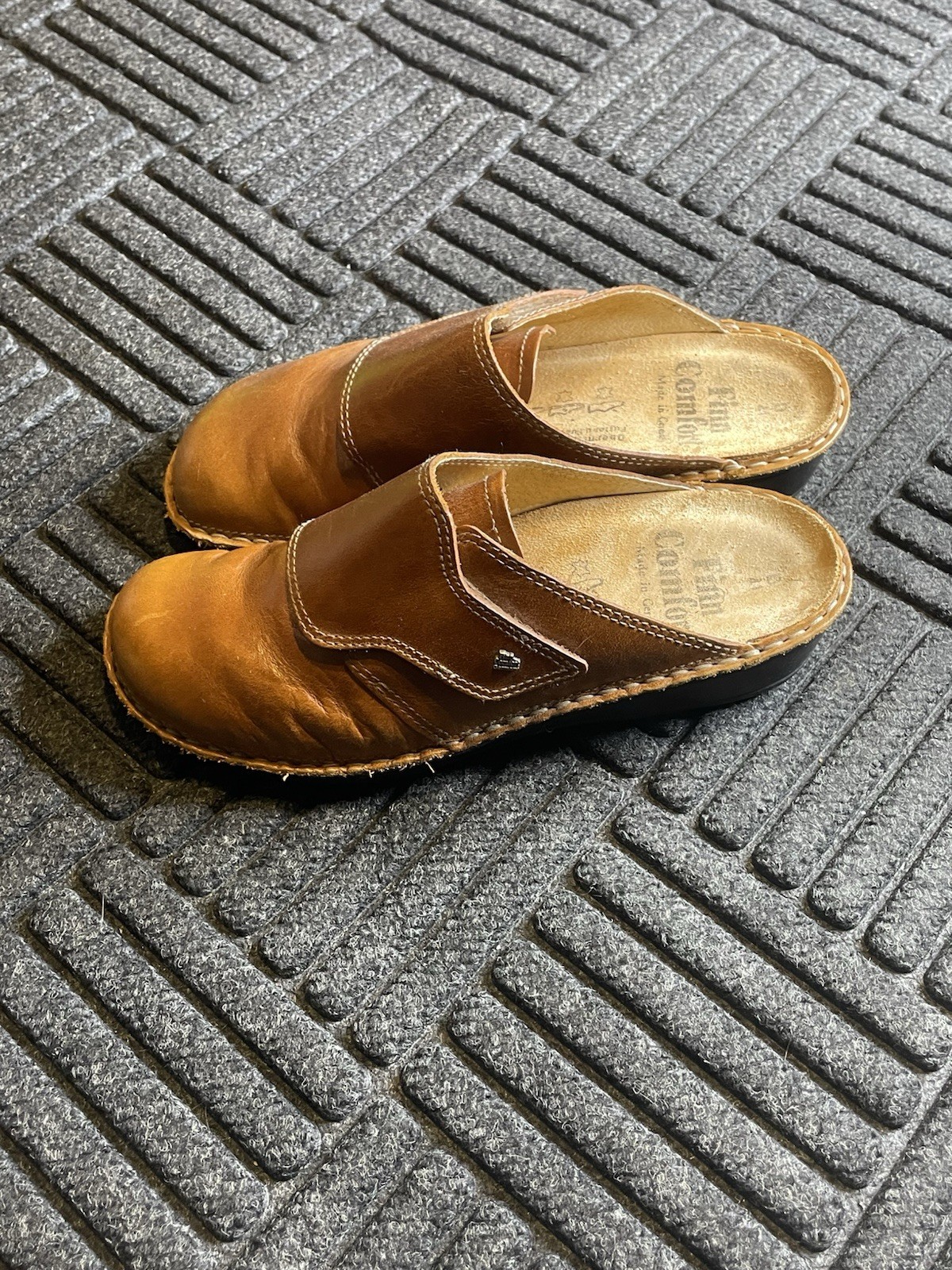 Finn Comfort Orb Women’s Brown Leather Clogs Size EU 41 US 10-10.5