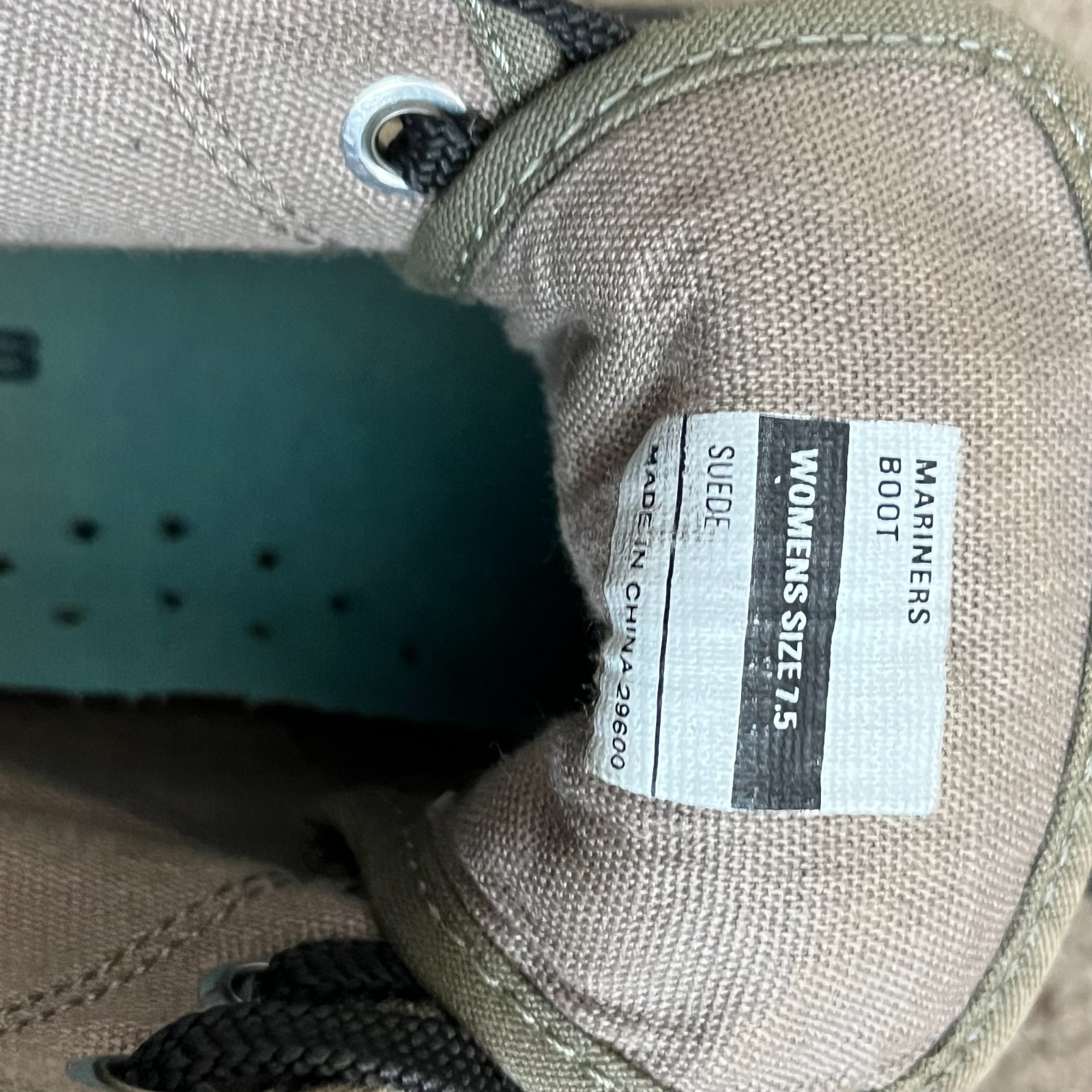 SeaVees Mariners Boot Women Sz 7.5 Olive Suede Water Resistant Chukka