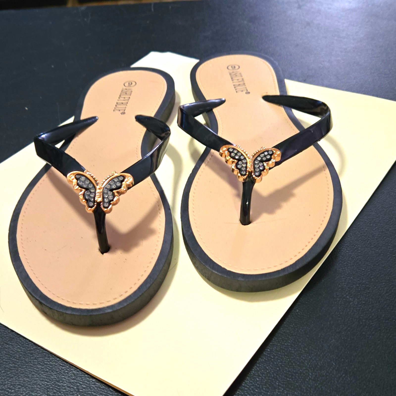 Women’s Black Leather Thong Sandals Slip-On Rhinestone Butterfly Size 9