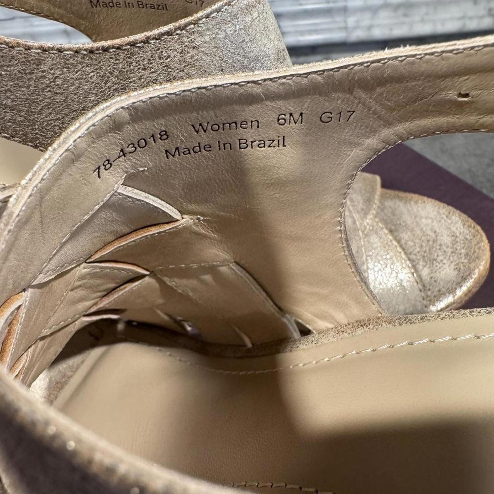 Johnston & Murphy Women 6 Wedges Sandals Gold Made in Brazil Coastal Neutral