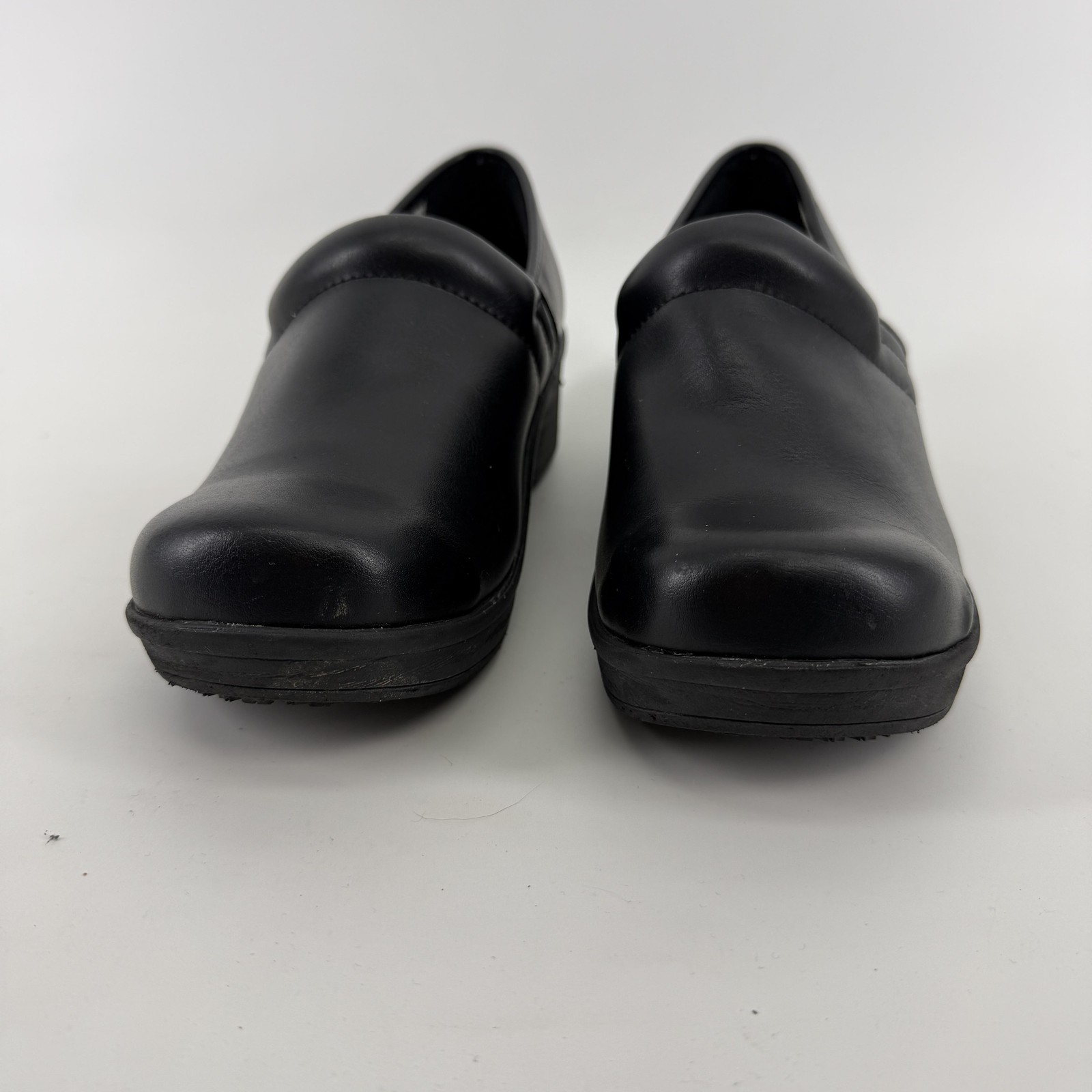 SafeTstep Shoes Womens Size 6.5 Black Workwear Slip On Clogs Non Slip Nursing