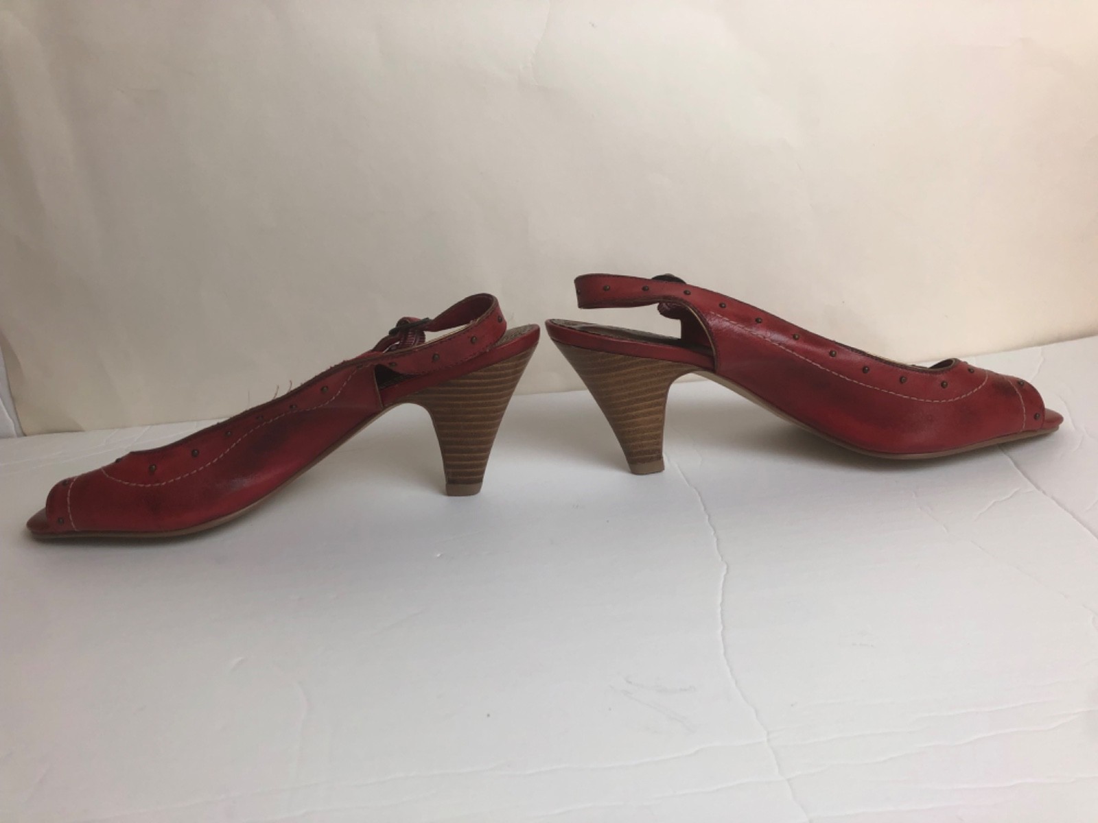 Seychelles size 10 red leather peep-toe slingback heels; brown layered cone heel