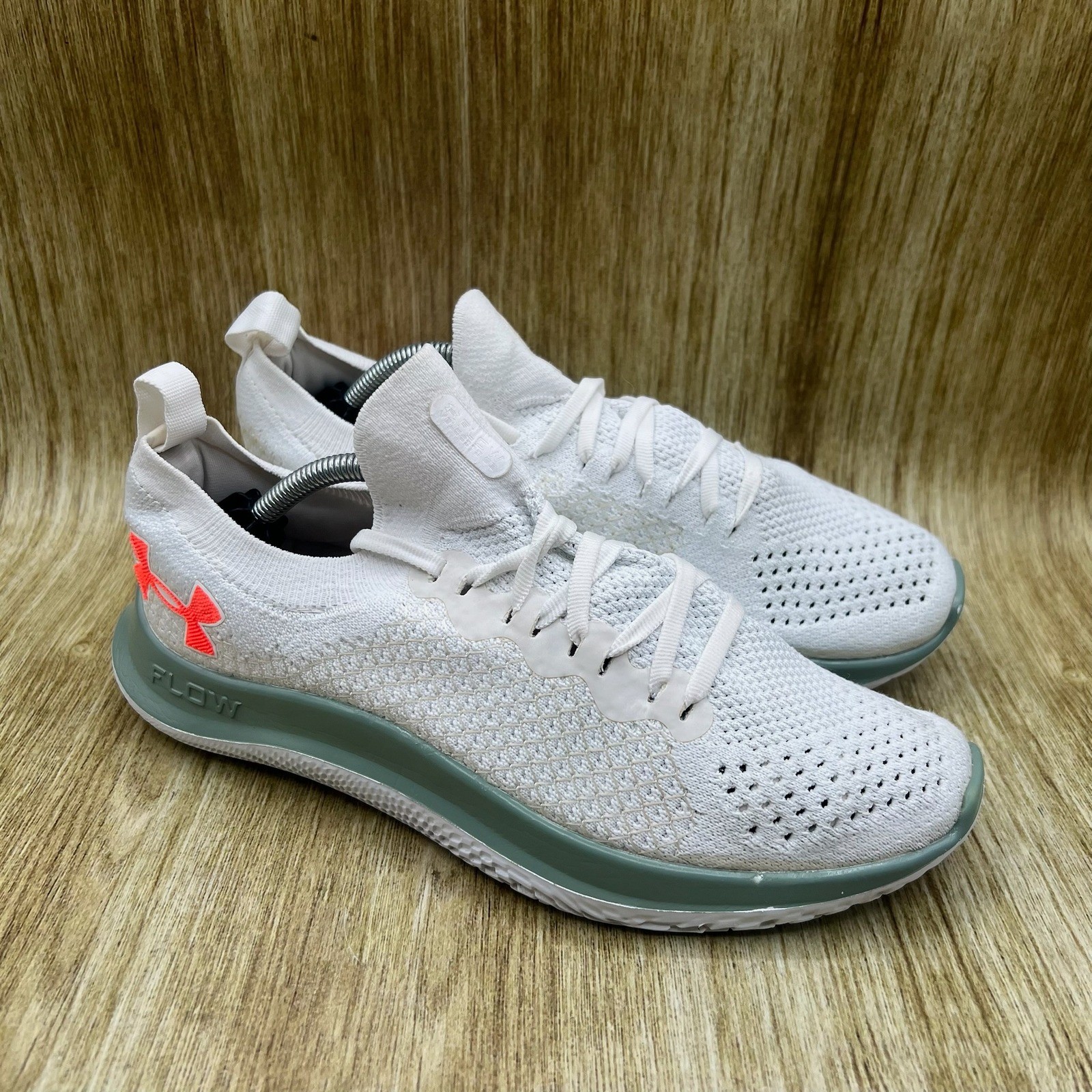 Under Armour Flow Velociti SE Women’s Size 8.5 White Phoenix Fire 3024017-114