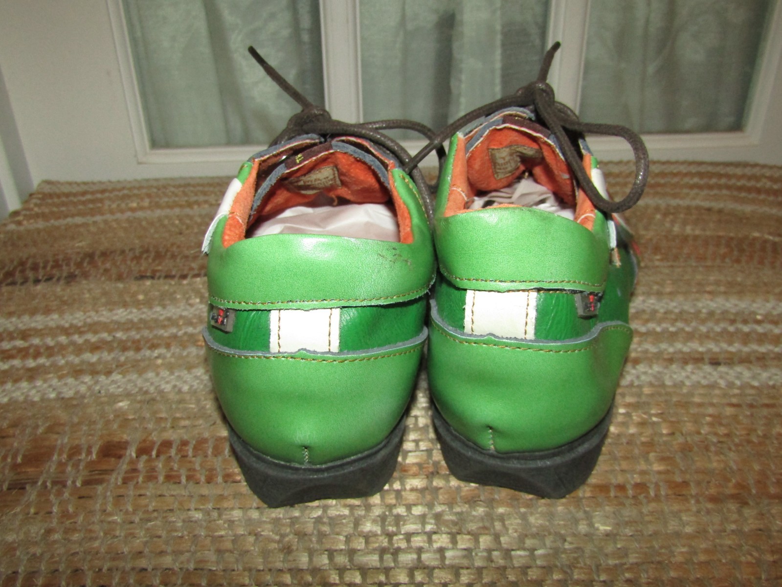 TMA Eyes Shoes Womens sz 8.5 Green Hand Stitched Leather Lace Up Comfort Shoes