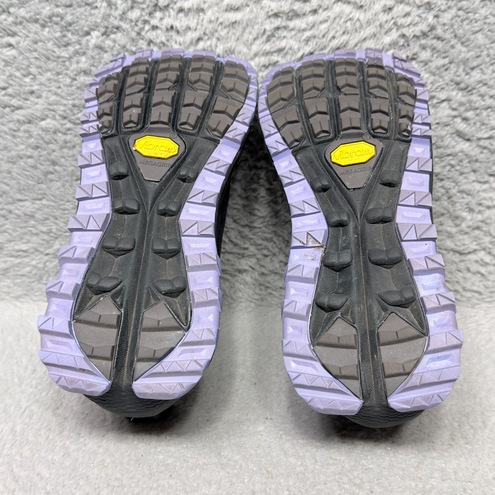 Altra Olympus 5 Womens Size 6 Trail Running Shoes Sneakers Black Gray Purple