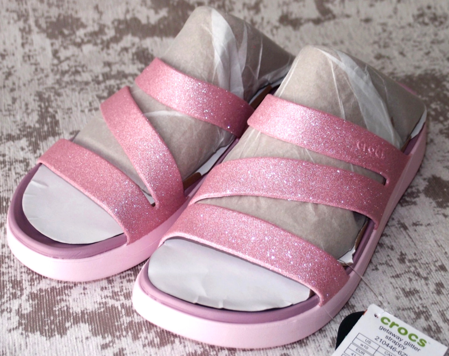 Crocs LiteRide Getaway Strappy Sandal ❤️❤Runs SMALL!!!!!❤❤️SIZE 10❤️PINK GLITTER