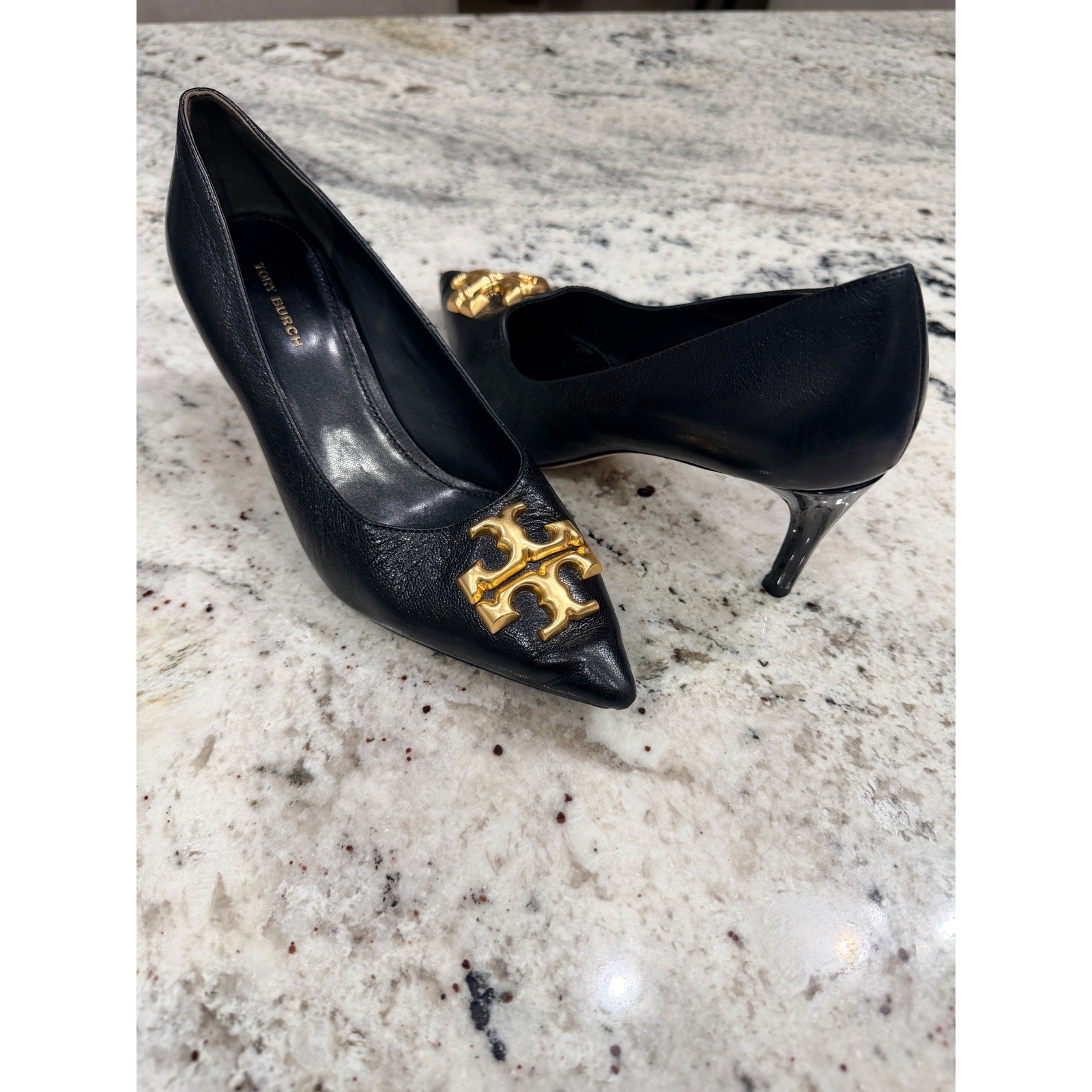 Tory Burch Eleanor 65 Pumps Black Leather Gold Logo Pointed Toe Heels Size 6.5