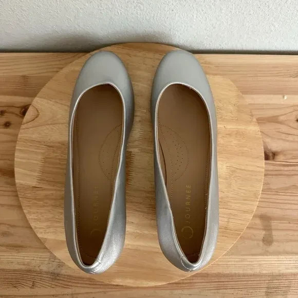Journee Collection Saar Womens Round Closed Toe Block Heel Pumps new Sz 12W