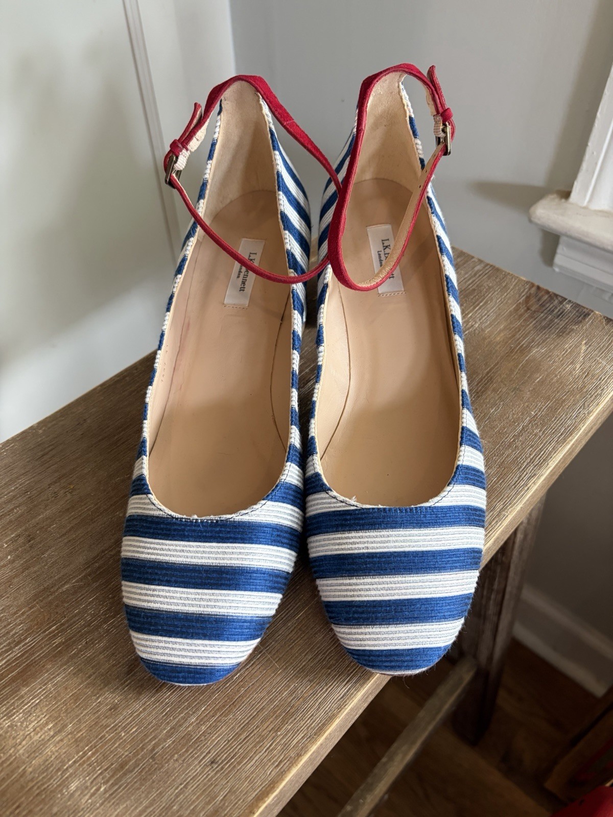 LK BENNETT Hadley Round Toe Pumps Size 41 Red White Blue Striped Closed Courts