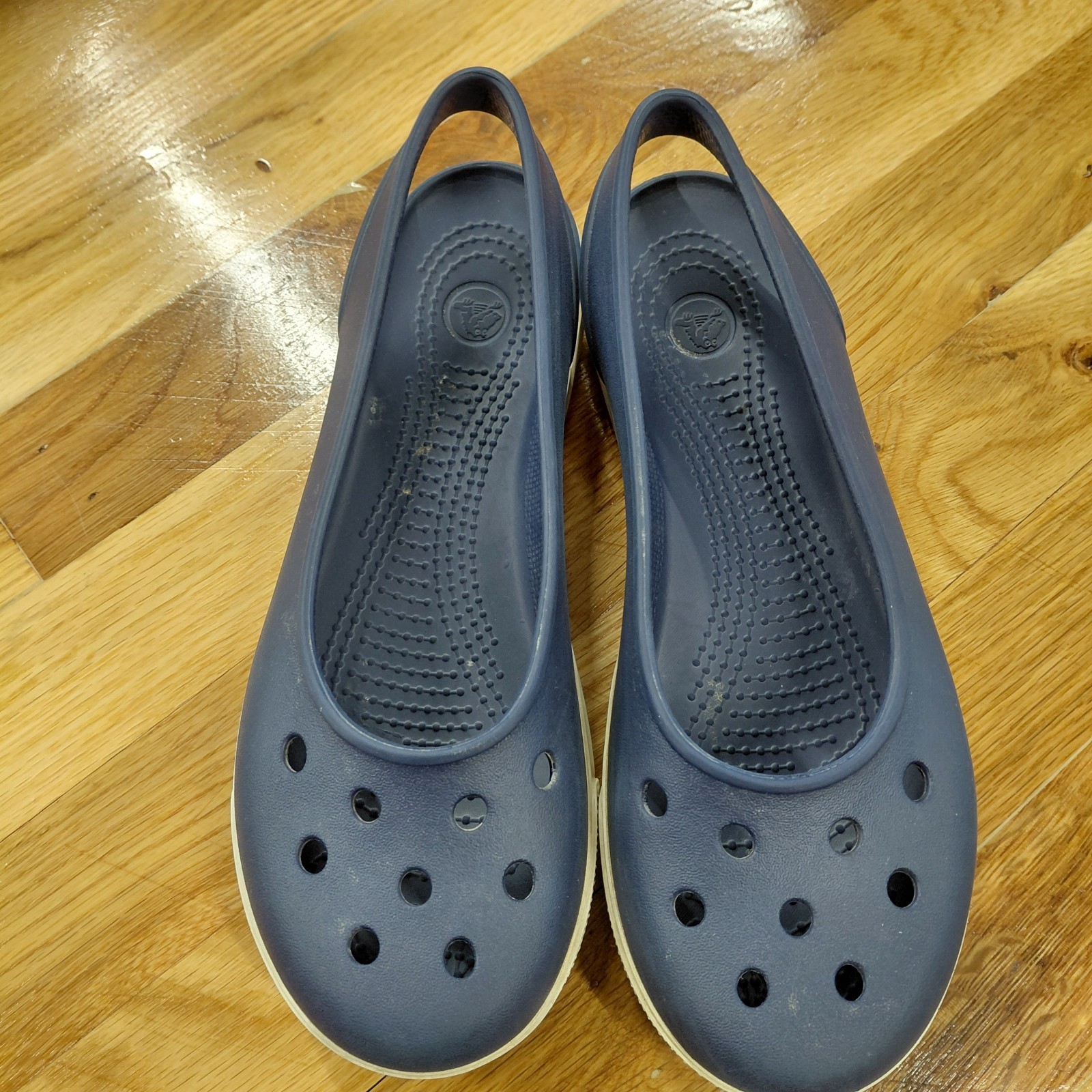 Crocs Navy Sling Back Shoes Women’s Size 8W Blue Lake Life Water Vacation Fish