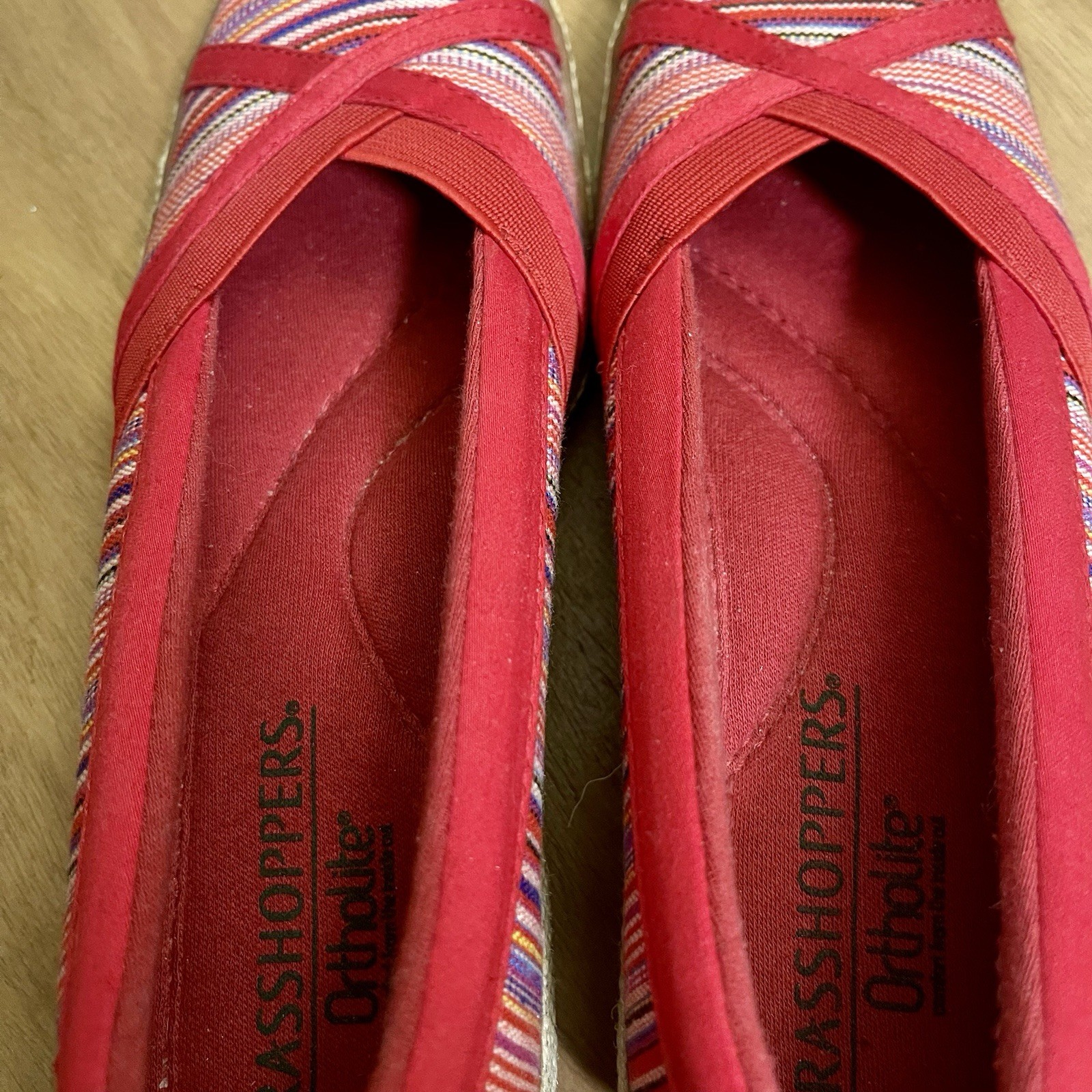 Grasshoppers Ortholite Misty Striped Wedge Shoes Slip On Red Comfort Shoe Sz 6N