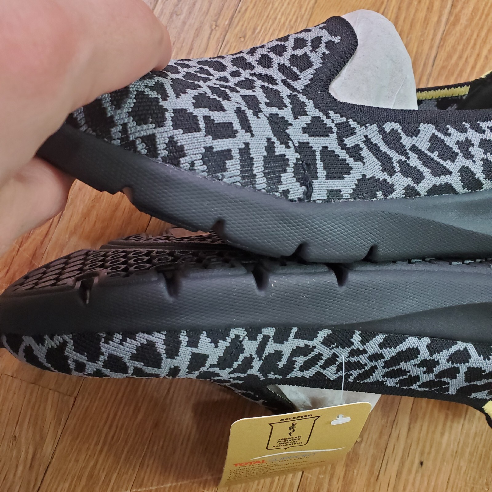 Spenco Women’s Epic Stretch Giraffe Flats Sz 8.5 Slip On Loafer Shoes NEW NWOB
