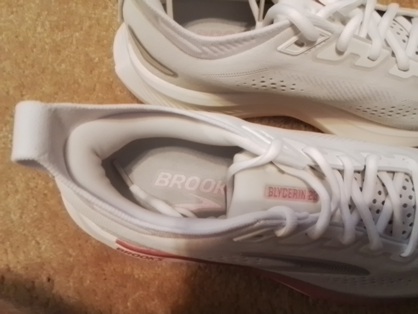 Brooks Glycerin 23 1204651B133 Size 8.5 B MEDIUM White Harbor Mist Metallic