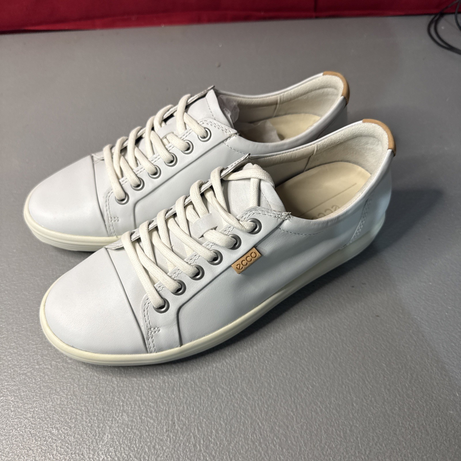 ECCO Soft 7 Leather Sneaker Lace Up White Casual Comfort Walking Travel Sz 7-7/5