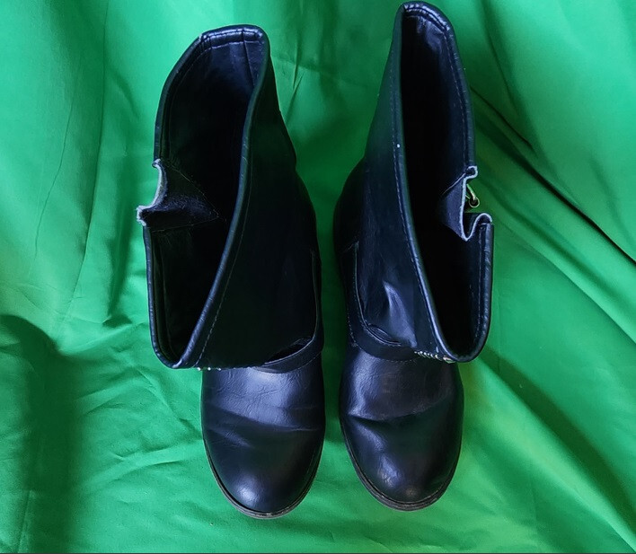 Italo-01 boots Size 6.5 [With silver studs-as see in picture]