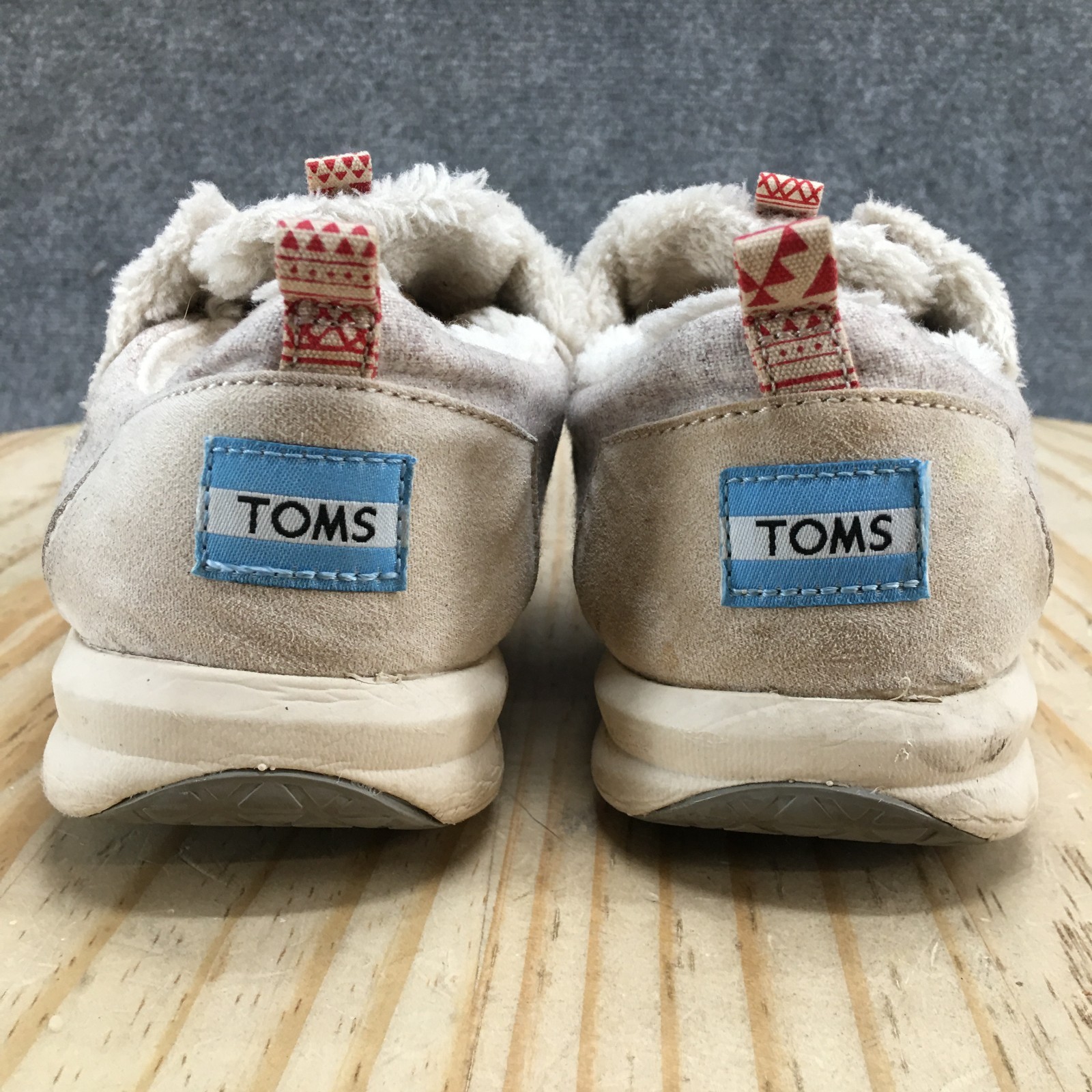 Toms Shoes Womens 9 Del Rey Sneakers Gray Casual Lace Up Comfort Low Top Flats