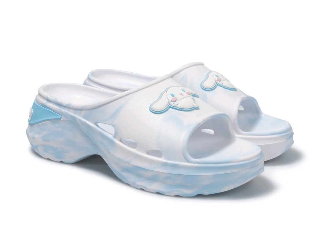 Sanrio Cinnamoroll Blue White Cloud Swirl Platform Clog Womens Slides Sandal 11