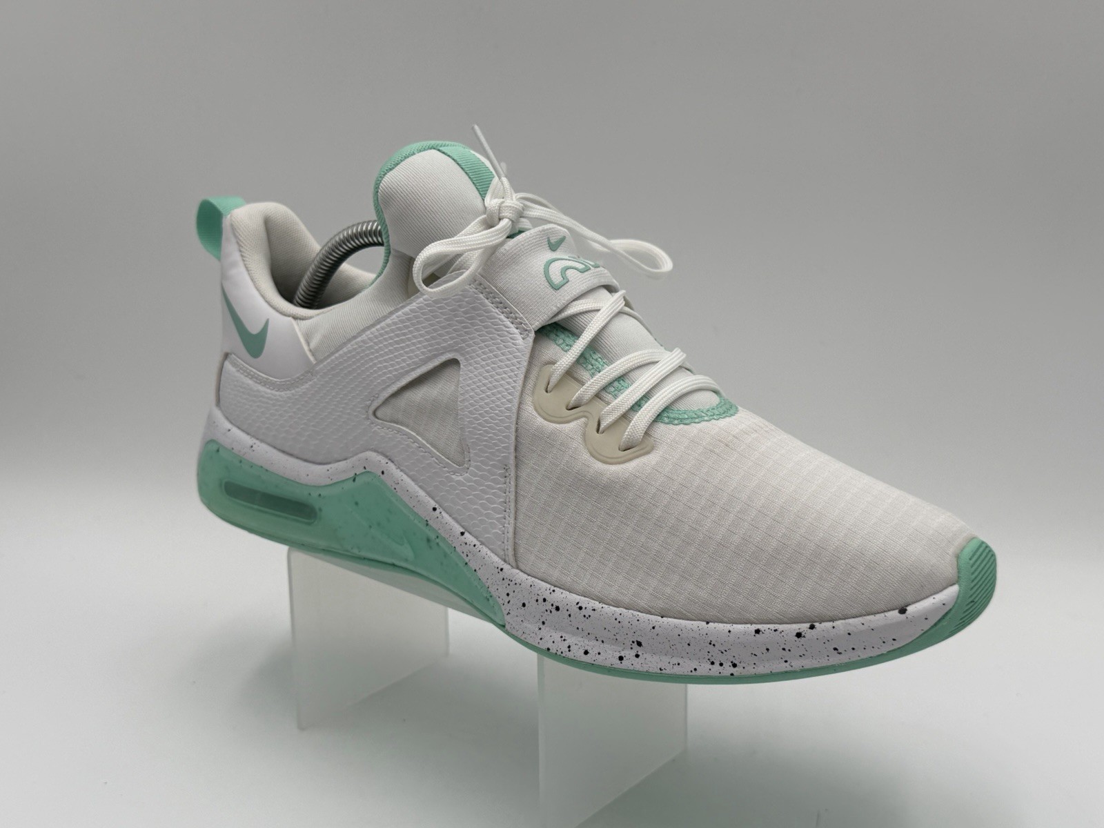 Nike Air Max Bella TR 5 Women’s Size 11.5 White Silver Mint Blue Light