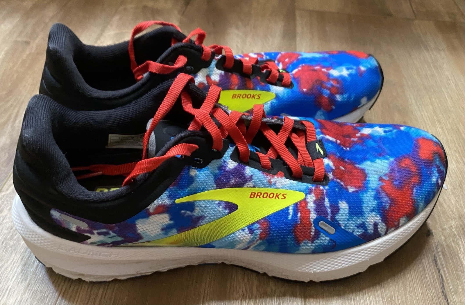 Size 10 – Brooks Launch 9 Multi Color W