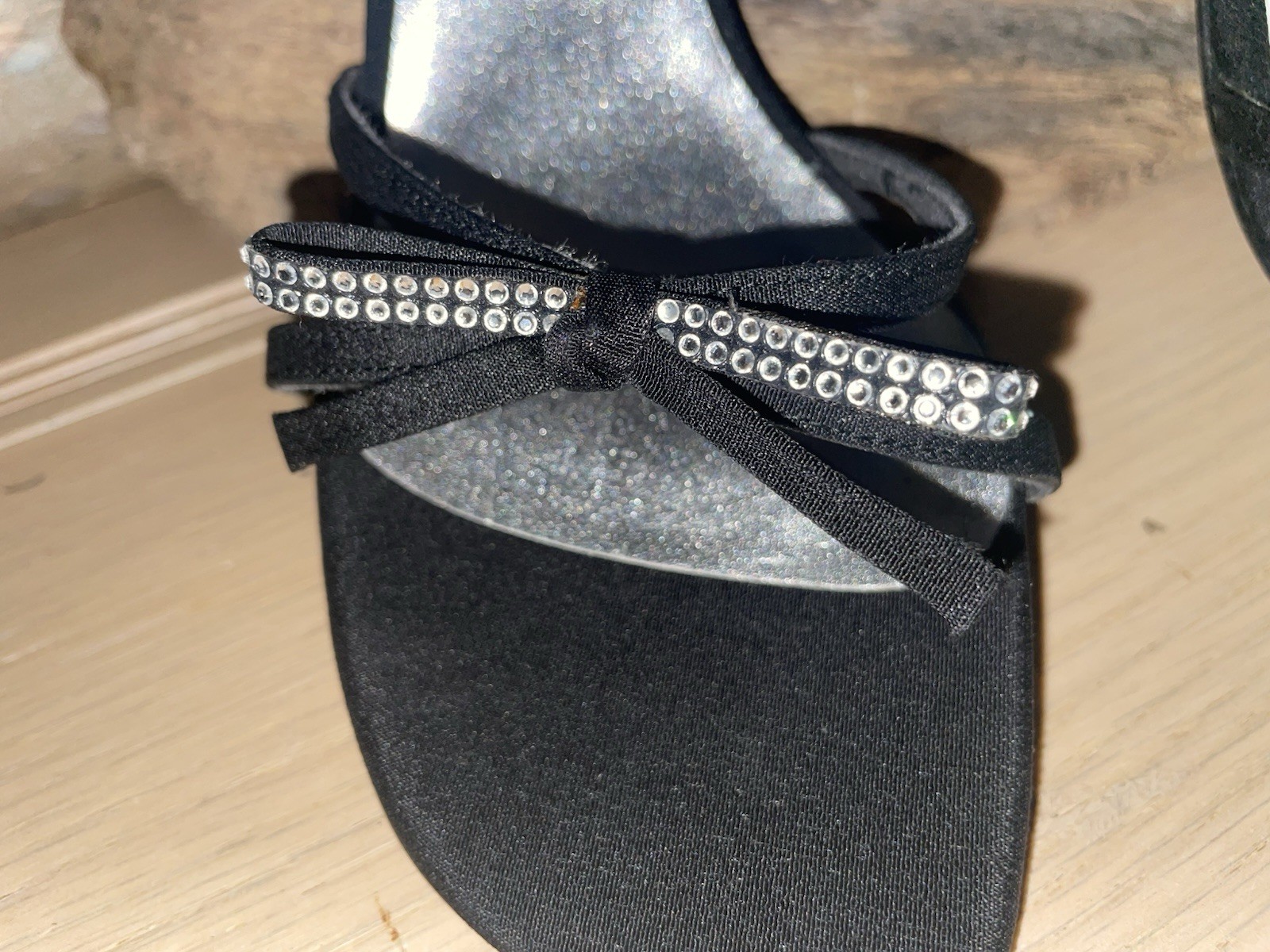Stuart Weitzman Women’s Black Leather Slingback Square Toe Rhinestone Bow 7.5