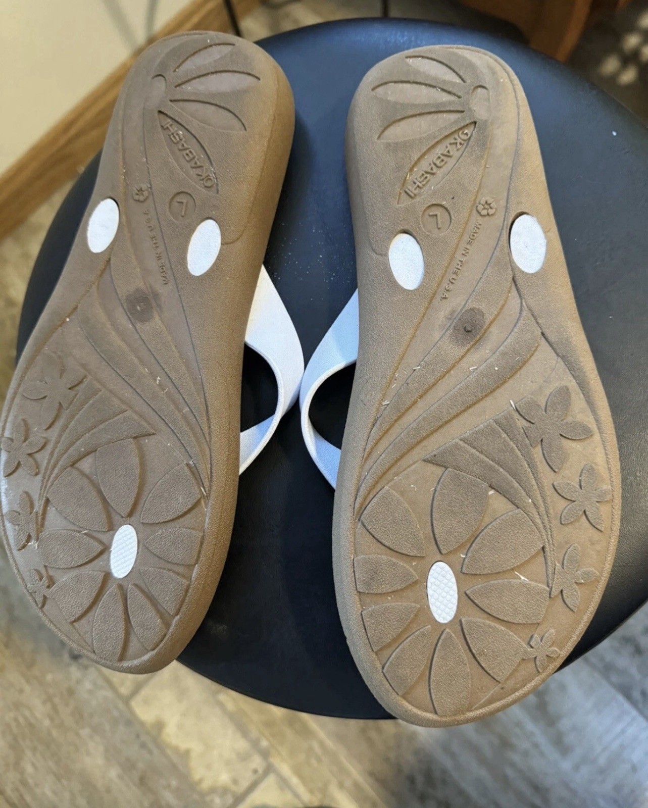 Okabashi Womens L (US 9-10) Breeze Flip Flops Toffee White Comfortable USA Made
