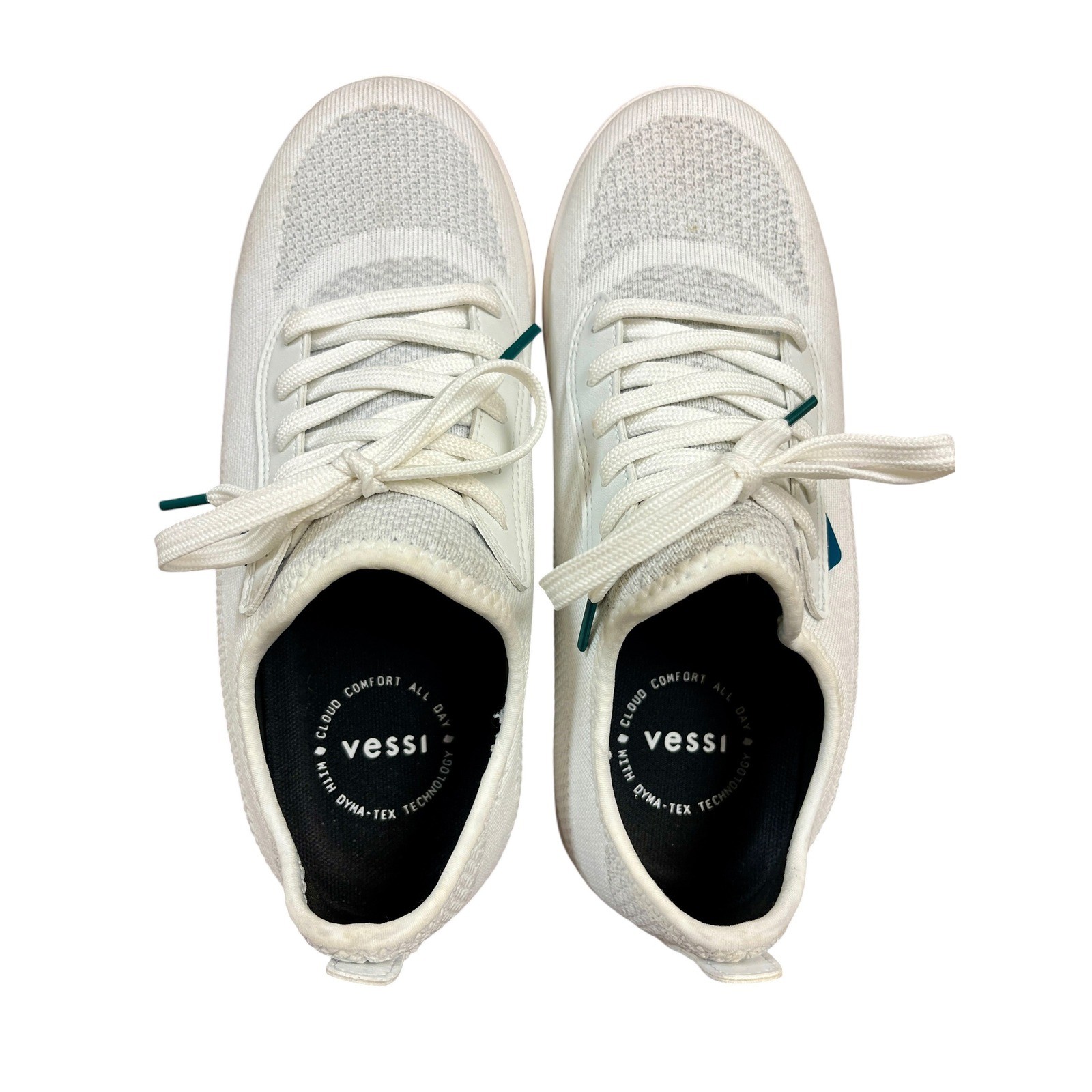 VESSI Weekend Sneaker Sz 9 White Waterproof Knit Comfort Travel Vacation Euro