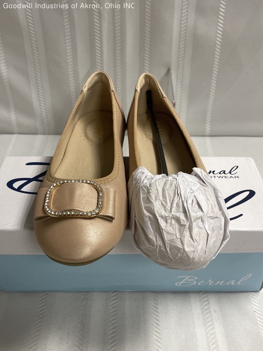 Bernal Ana Champagne Rhinestone Buckle Ballet Flats Women’s Size 9.5