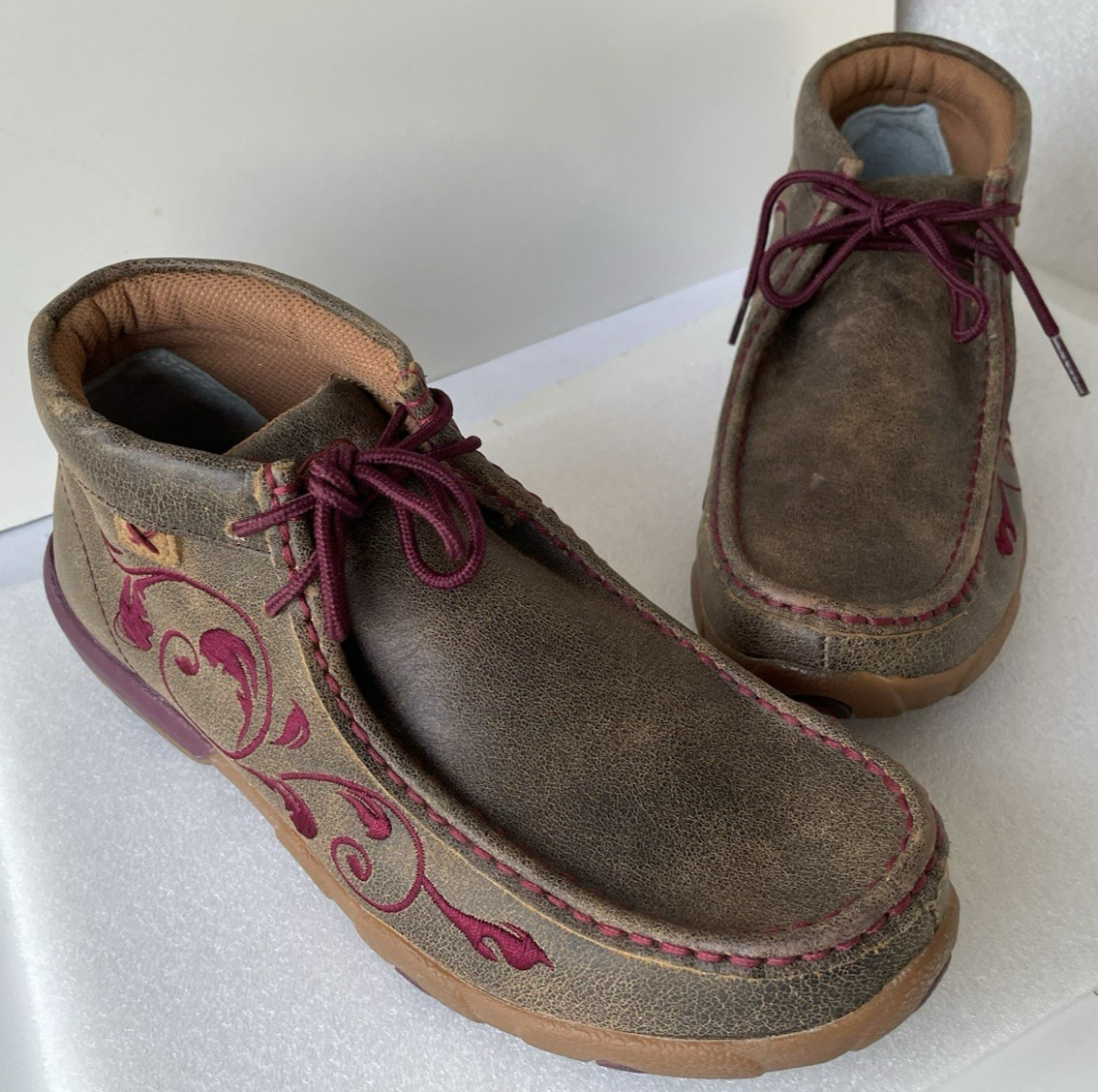 Twisted X Chukka Driving Moc Shoes Wo’s 8M Leather Embroidery Booties ~Excellent